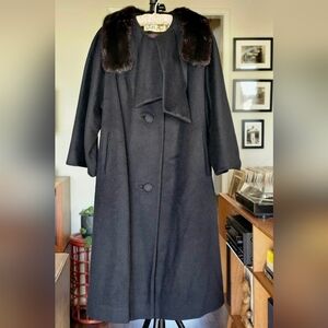 Lilli Ann Paris Vtg 60s Black Wool Coat with Fur Collar